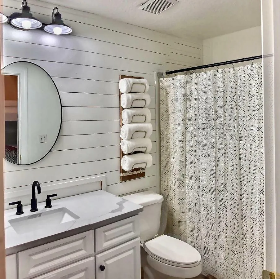 Barefoot Bliss - Beachfront Condo - Sleeps 12 Panama City Beach United States