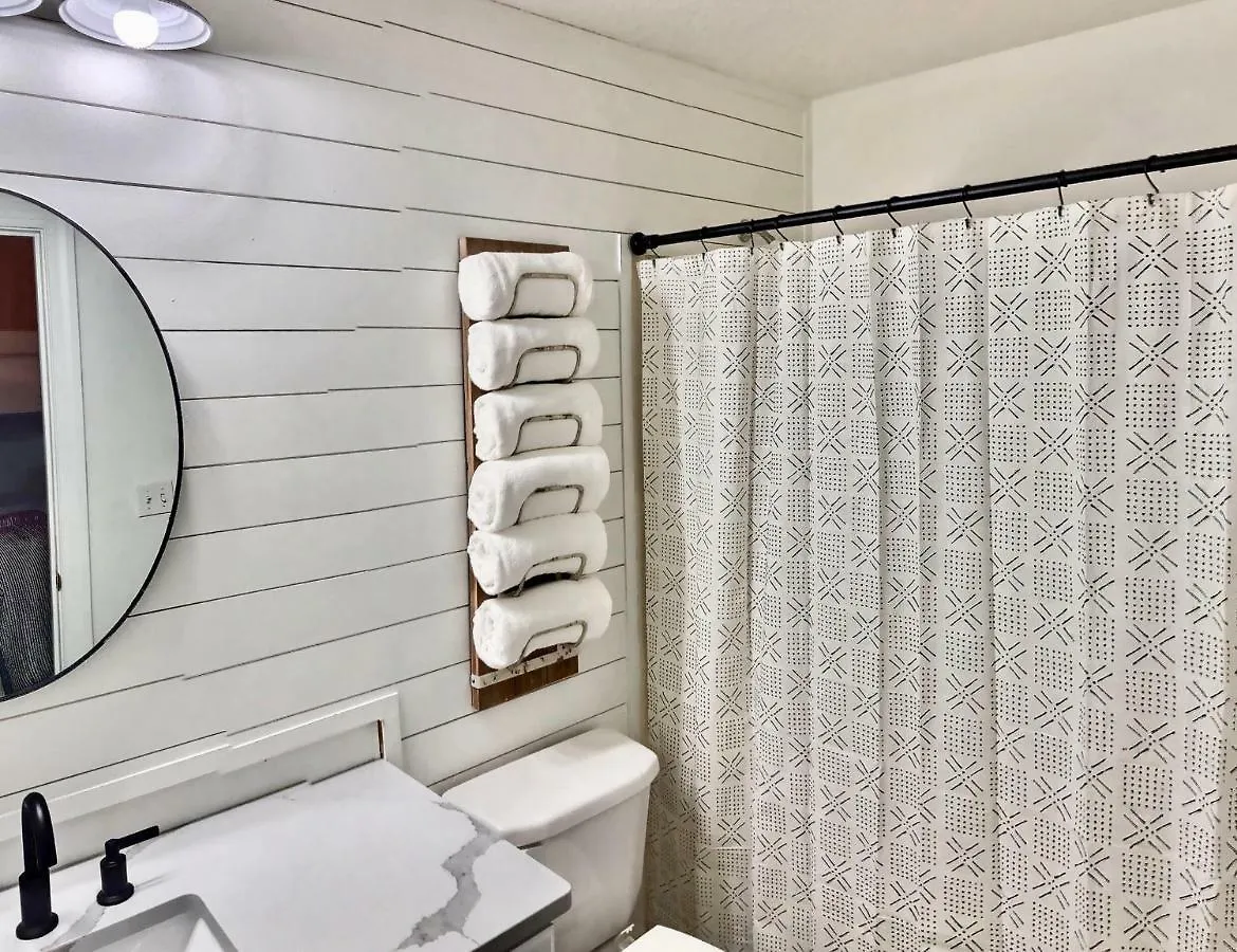 Barefoot Bliss - Beachfront Condo - Sleeps 12 Panama City Beach
